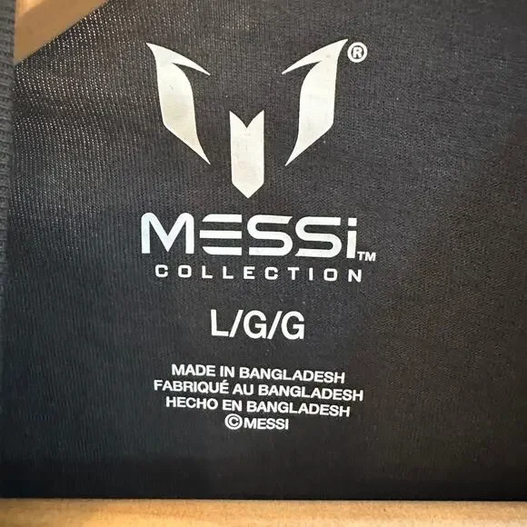 Messi Legendary Worldwide G.O.A.T. Graphic Tee Men’s Large Black Pink Sportswear - Picture 2 of 6
